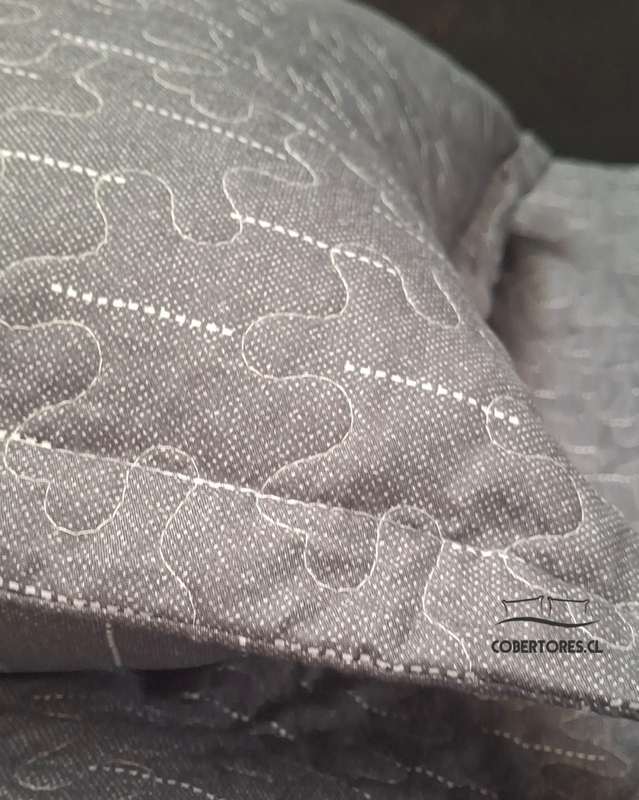 cubrecama quilt verano plaza y media gris con lineas - Imagen 2